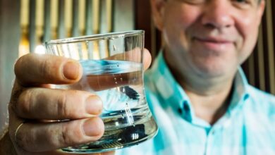 is drinking warm water good for prostate